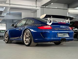 Porsche 911 2010 GT3 RS 997.2-thumb-9