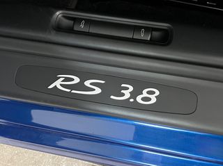 Porsche 911 2010 GT3 RS 997.2-thumb-38