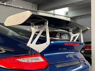 Porsche 911 2010 GT3 RS 997.2-thumb-15