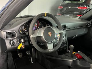 Porsche 911 2010 GT3 RS 997.2-thumb-21
