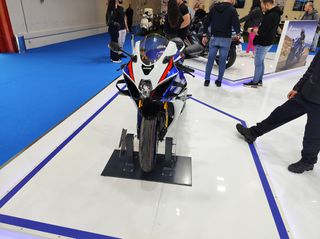 Suzuki GSX-R 1000 2026-thumb-1