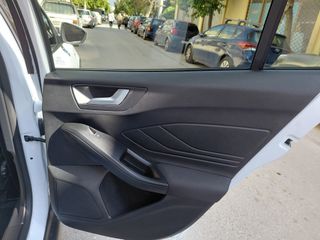 Ford Focus 2022 Active-thumb-5