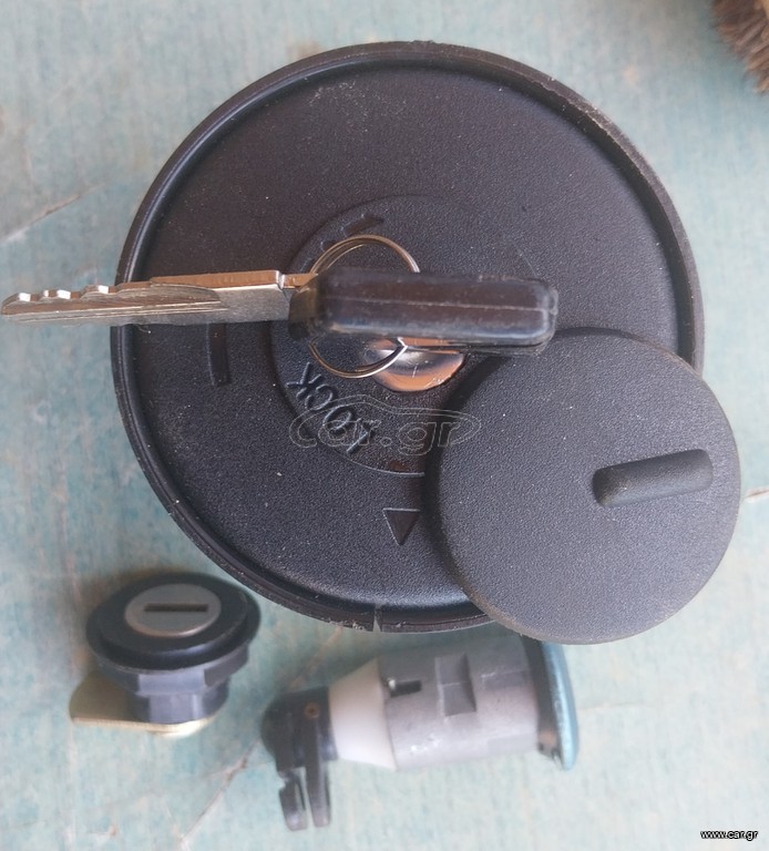 Keeway Matrix 50-150 Σετ τάπα βενζίνης και κλειδαριές