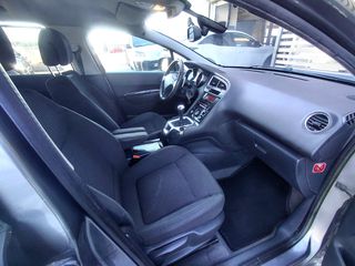Peugeot 5008 2012 1.6 eHDi DIESEL 116hp AUTOMATIC-thumb-43