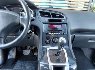 Peugeot 5008 2012 1.6 eHDi DIESEL 116hp AUTOMATIC-thumb-49