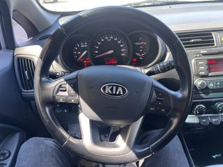 Kia Rio 2014 1.1 CRDI DIESEL-thumb-16