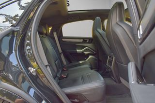 Porsche Cayenne 2023 COUPE S E-HYBRID GTS PLATINUM EDITION PLUG-IN-thumb-68