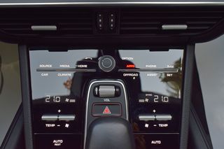 Porsche Cayenne 2023 COUPE S E-HYBRID GTS PLATINUM EDITION PLUG-IN-thumb-47