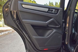 Porsche Cayenne 2023 COUPE S E-HYBRID GTS PLATINUM EDITION PLUG-IN-thumb-60