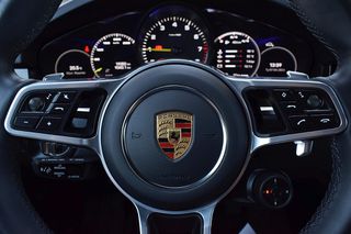 Porsche Cayenne 2023 COUPE S E-HYBRID GTS PLATINUM EDITION PLUG-IN-thumb-25