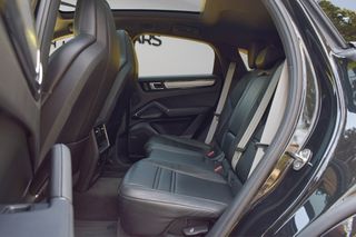 Porsche Cayenne 2023 COUPE S E-HYBRID GTS PLATINUM EDITION PLUG-IN-thumb-61