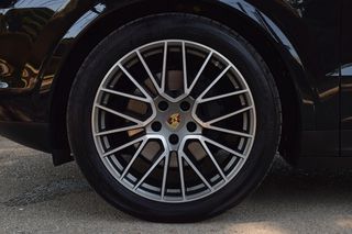 Porsche Cayenne 2023 COUPE S E-HYBRID GTS PLATINUM EDITION PLUG-IN-thumb-75