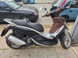 Piaggio Beverly 300i 2013