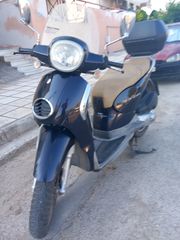 Aprilia Scarabeo 200 2015-thumb-2