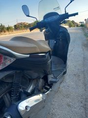 Aprilia Scarabeo 200 2015-thumb-3