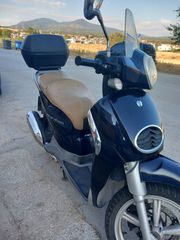 Aprilia Scarabeo 200 2015-thumb-4