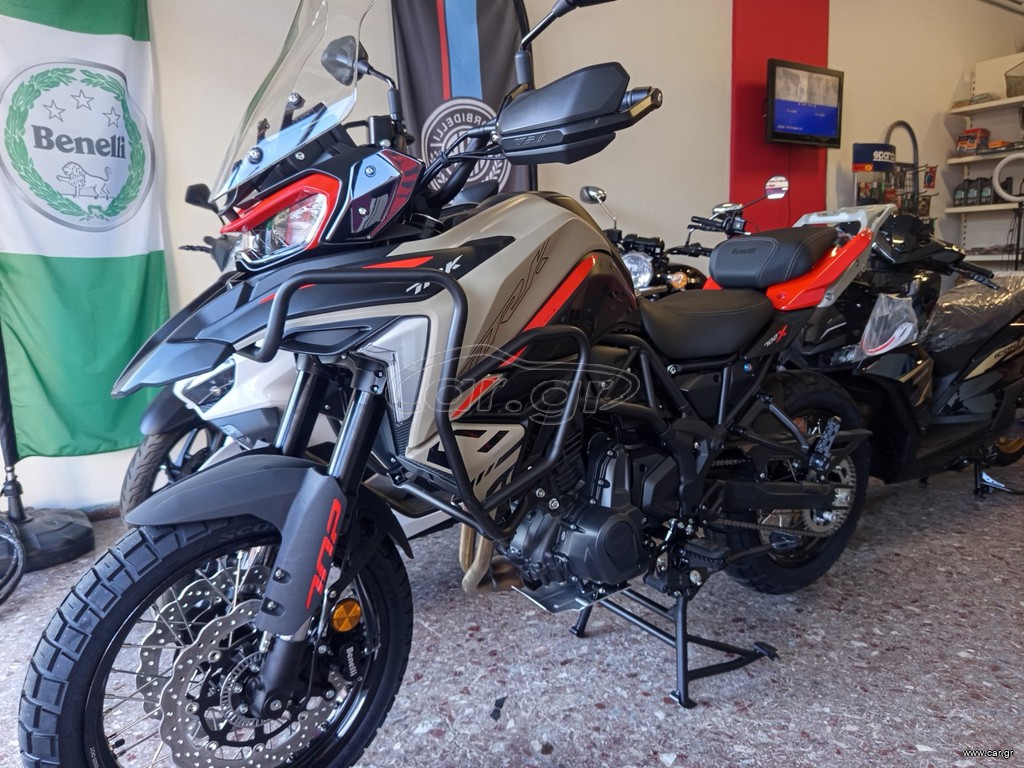 Benelli TRK 702 2026 TRK 702X
