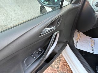 Opel Astra 2018 Ιδιώτης 1 χέρι-thumb-28