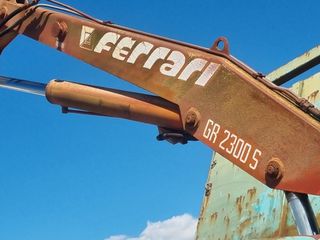 Γερανοί Ferrari 1994 GR 2300-thumb-1