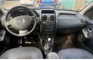 Dacia Duster 2016 PRESTIGE FULL EXTRA-thumb-14