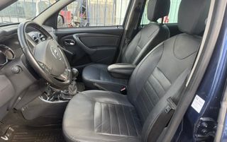 Dacia Duster 2016 PRESTIGE FULL EXTRA-thumb-16