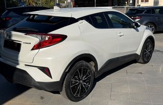 Toyota C-HR 2019-thumb-5