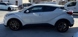 Toyota C-HR 2019-thumb-6