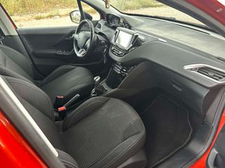 Peugeot 208 2016 1.2 ALLURE 110hp-thumb-6