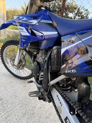 Yamaha YZ 125 2008 yz125-thumb-4