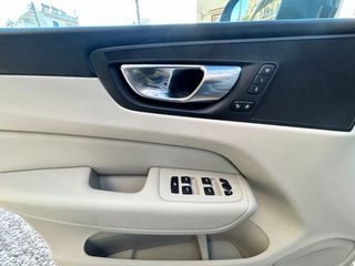 Volvo XC 60 2022 T8 PHEV 2.0 456hp AWD AT8 18,8kw Face Lift-thumb-19