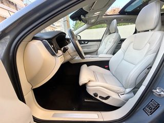 Volvo XC 60 2022 T8 PHEV 2.0 456hp AWD AT8 18,8kw Face Lift-thumb-20