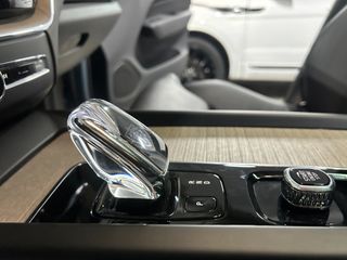 Volvo XC 60 2022 T8 PHEV 2.0 456hp AWD AT8 18,8kw Face Lift-thumb-8