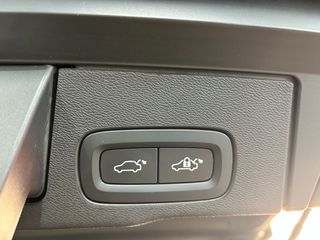 Volvo XC 60 2022 T8 PHEV 2.0 456hp AWD AT8 18,8kw Face Lift-thumb-15