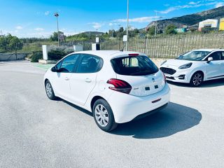 Peugeot 208 2020 VAN 1.5 Pro Active-thumb-7