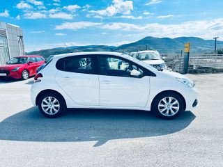 Peugeot 208 2020 VAN 1.5 Pro Active-thumb-5