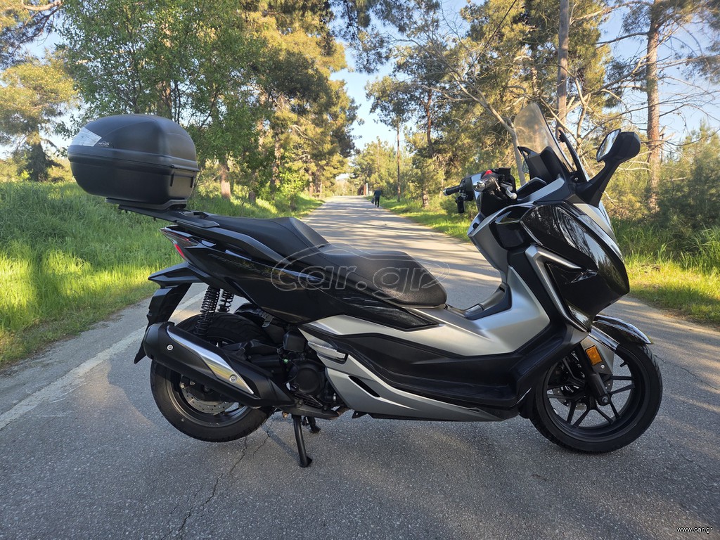 Honda Forza 300 2019