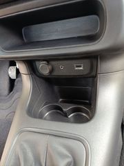 Citroen C3 2018 1.2 PureTech Graphic-thumb-9