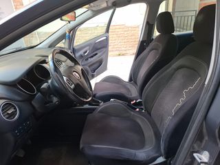 Fiat Punto 2013 ΕΡΓΟΣΤΑΣΙΑΚΟ ΑΕΡΙΟ LPG/50% ΠΡΟΚΑΤΑΒΟΛΗ /ΓΡΑΜΜΑΤΙΑ ΜΕΤΑΞΥ ΜΑΣ-thumb-8