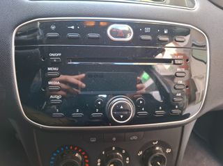 Fiat Punto 2013 ΕΡΓΟΣΤΑΣΙΑΚΟ ΑΕΡΙΟ LPG/50% ΠΡΟΚΑΤΑΒΟΛΗ /ΓΡΑΜΜΑΤΙΑ ΜΕΤΑΞΥ ΜΑΣ-thumb-12