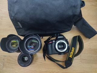 Nikon D5100 + φακοί + τσάντα μεταφοράς