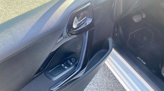 Peugeot 208 2012 eHDi-thumb-12
