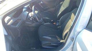 Peugeot 208 2012 eHDi-thumb-13