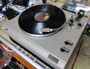 JVC L-A11-thumb-2