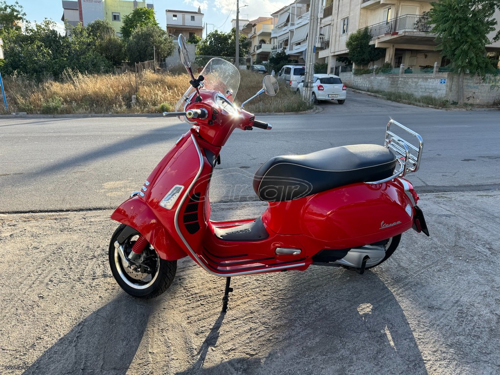 Vespa GTS Super 300 2020