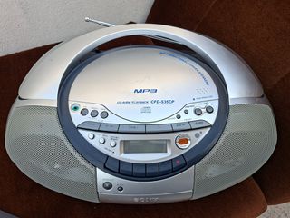 SONY CFD-S35CP CD RADIO CASSETTE-CORDER.