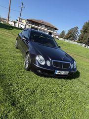 Mercedes-Benz E 200 2005-thumb-1