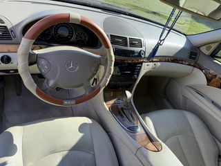 Mercedes-Benz E 200 2005-thumb-16