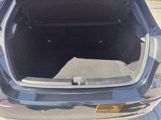 Mercedes-Benz A 200 2019-thumb-13