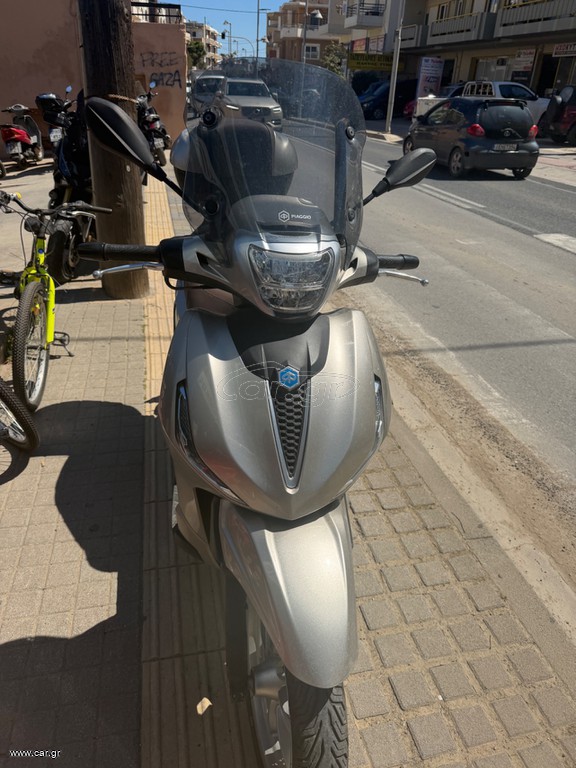 Piaggio Beverly 300i 2021