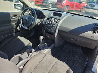 Κλούβα Renault 2004 Megane-thumb-10